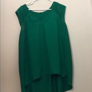 Pretty Anthro Leifsdottir Green Laser Cut Top